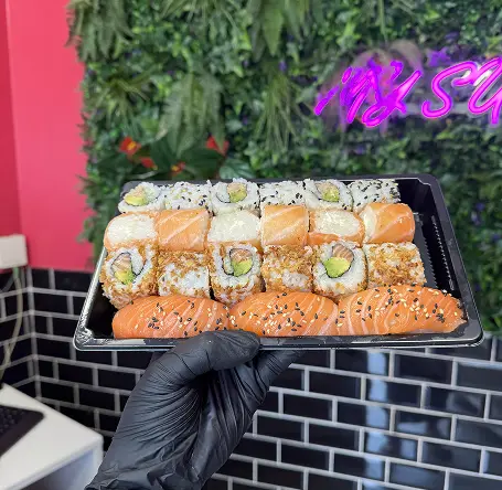 Intérieur du restaurant My Sushi à Persan